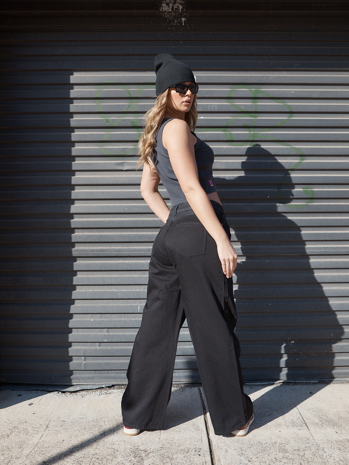 Cardi Wide-Leg Black Jeans – Black/Charcoal