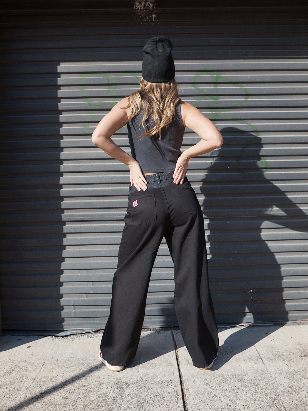 Cardi Wide-Leg Black Jeans – Black/Charcoal