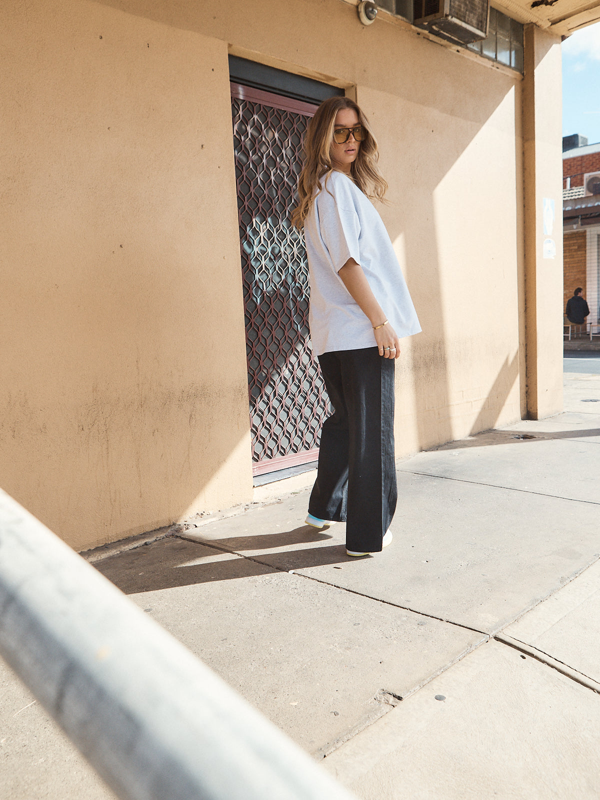 Cardi Wide-Leg Black Jeans – Black/Charcoal