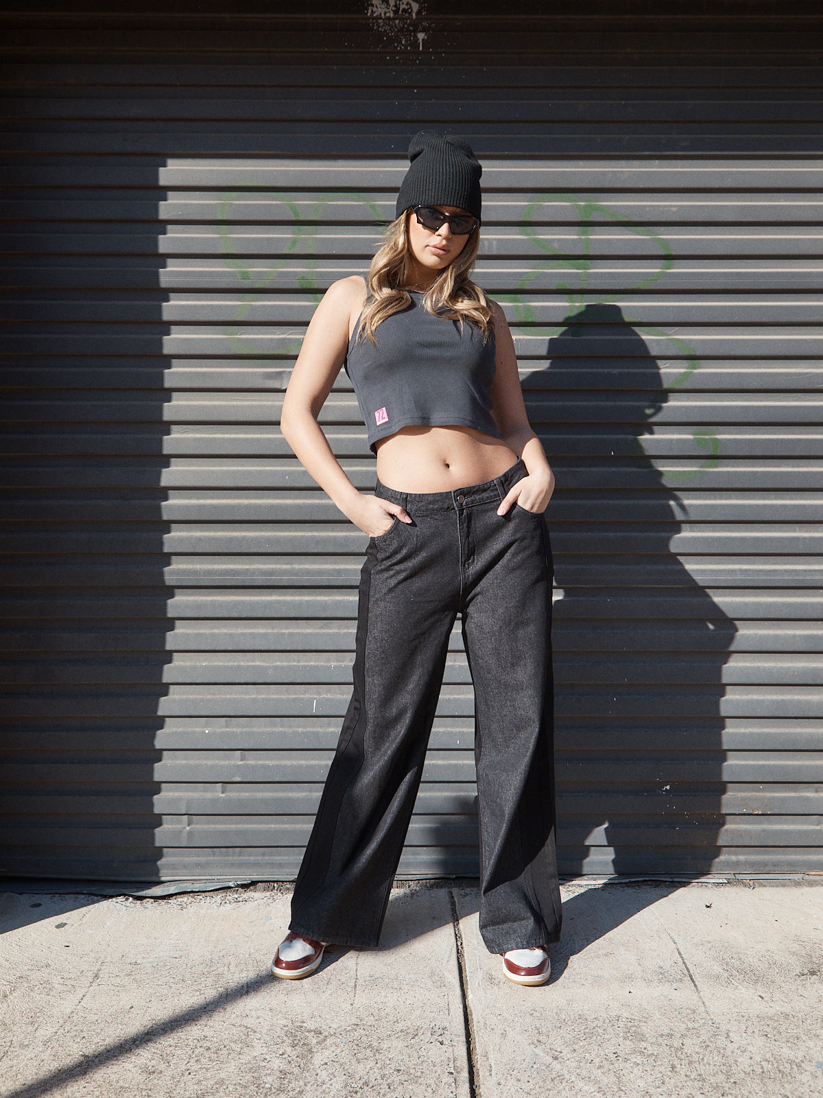 Cardi Wide-Leg Black Jeans – Black/Charcoal