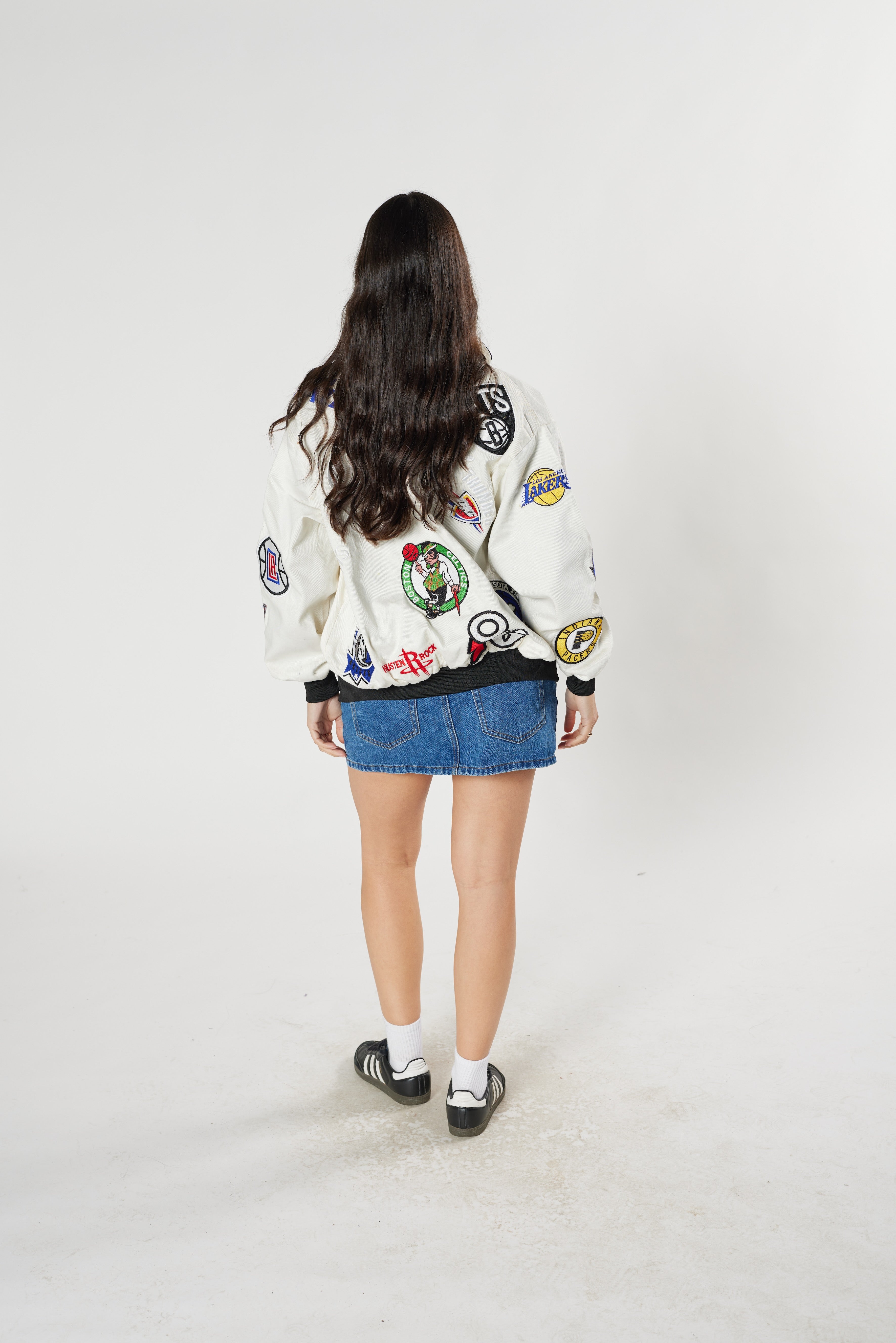 NBA Patch Jacket Collar – White Nike tick