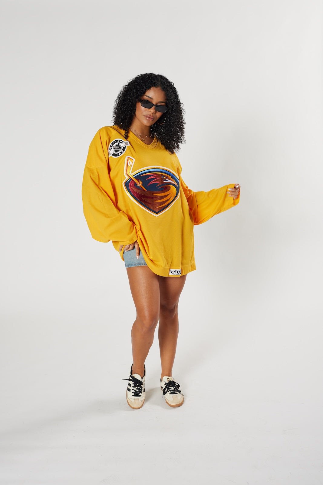 Atlanta Thrashers Bud Light promotional jersey gold NHL vintage rare collectible